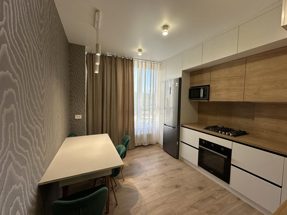 Дизайнерська 3-кімнатна в Синергії 3+ з меблями та технікою Ірпінь - зображення 1