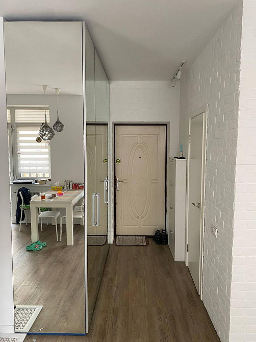 Стильна студія в Rich Town — заїжджай і живи, як давно мріяв Буча - зображення 6