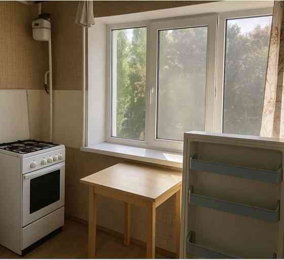 ТЕРМІНОВО .БЕЗ КОМІСІЇ .ПРОДАЖ  2- К . Гната Юри 9 . Борщагівка. Центр Київ