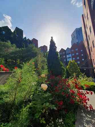 Купуючи цю квартиру ви не купуєте нерухомість, ви купуєте статус! Днепр