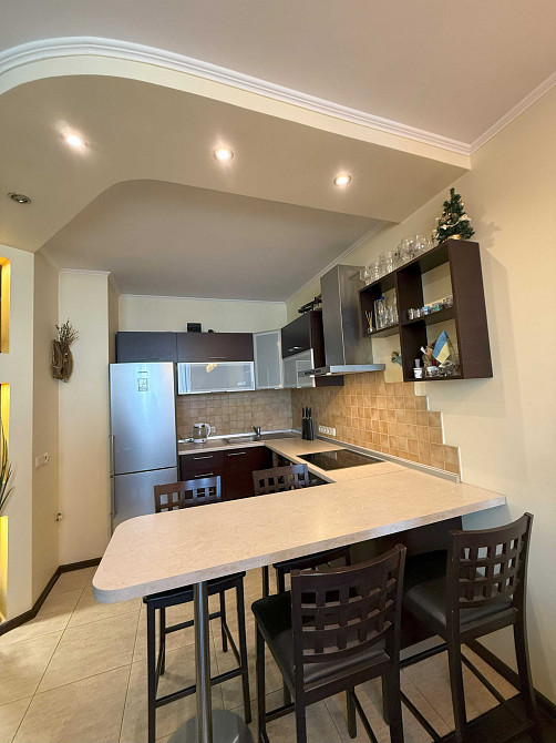 Ексклюзивна пропозиція Євро 2к з ремонтом в розвиненому районі столиці Київ - зображення 4