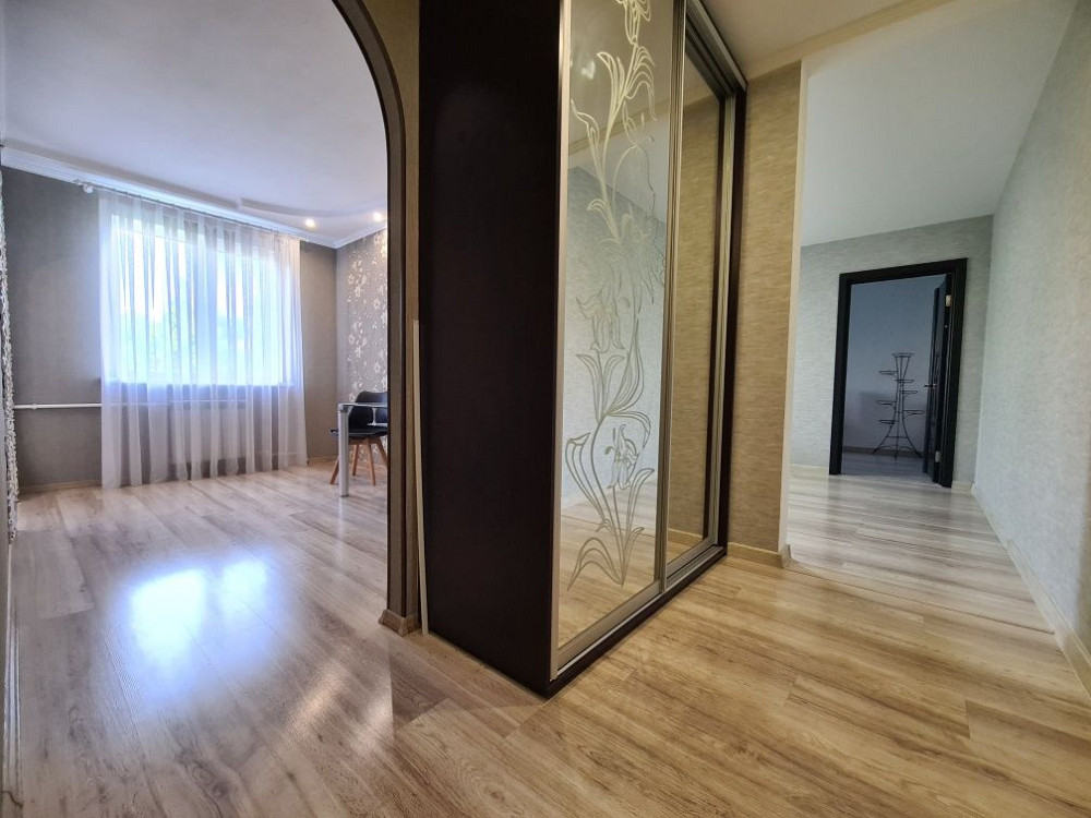 Продаю 3х комнатную квартиру Ингульский район. ЮТЗ. улица Театральная. Николаев - изображение 4