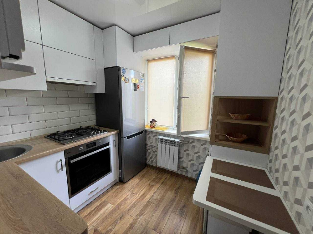 Продам 2 к.кв. пр. Байрона, Коммунальний рынок, Класс Харьков - изображение 1