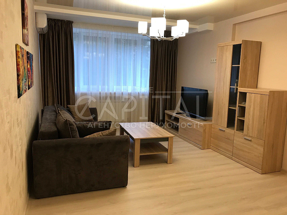 Оренда 2К Квартири Київ Шевченківський р-н вул. Хмельницького Богдана Киев - изображение 1