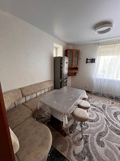 Оренда просторої  зручної новобудови 3кім в центрі міста. Хмельницкий - изображение 1