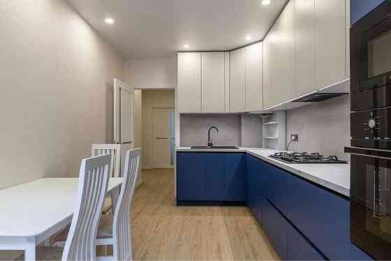 Оренда 2к квартири по вул. Малоголосківська Львов