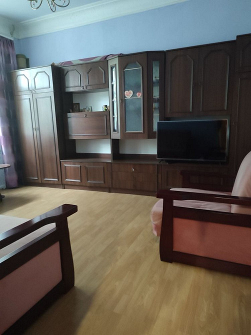 Продаж 2 кімнатної квартири на селищі Ливмаш Павлоград - зображення 1