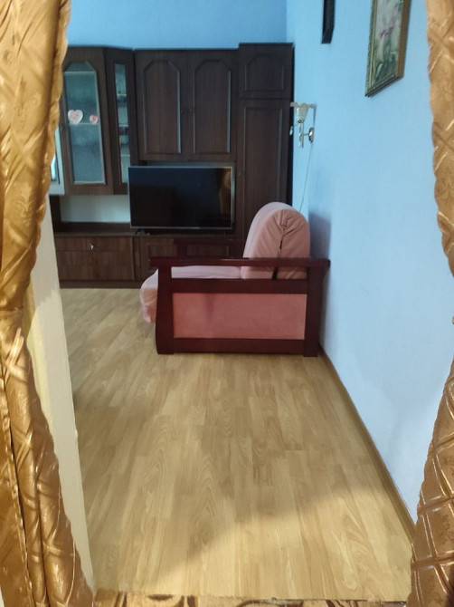 Продаж 2 кімнатної квартири на селищі Ливмаш Павлоград - зображення 2