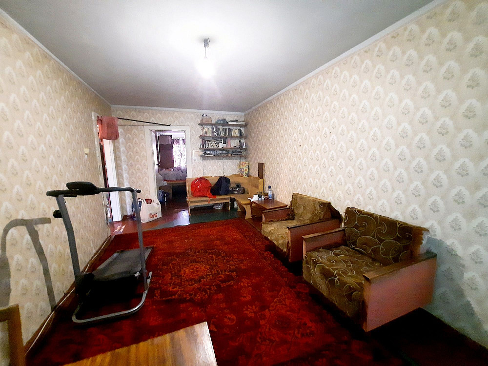 Продам  2-х комн квартиру на 17 квартале Кривой Рог - изображение 1