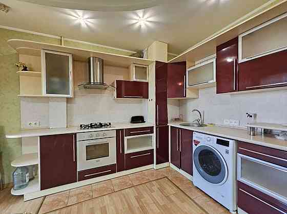 Четырехкомнатная квартира на Индустриальном, ул. Саласюка Кривой Рог