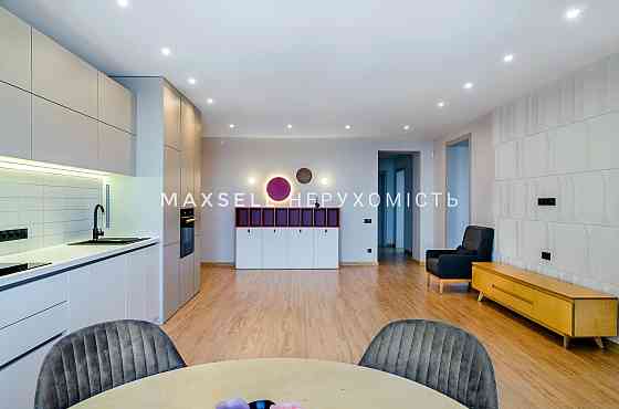 Продам квартиру з дизайнерським ремоном в центрі в новобудові Суми