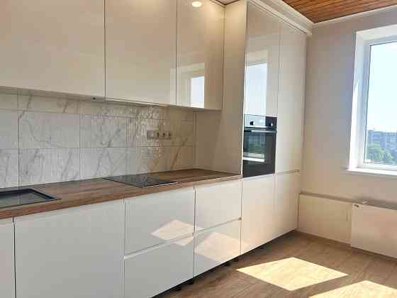 Продаж  квартртири з ремонтом в новобудові вул Роксоляни БЕЗ КОМІСІЙ Львов