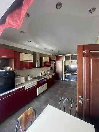 Двокімнатна квартира з ремонтом, пр-кт Григоренка Петра, 16, м.Позняки Київ