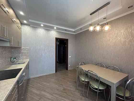 Здам 1-к в сучасному ЖК.  Ратушного, 9 А. Парк. Метро " Вокзальна " Киев