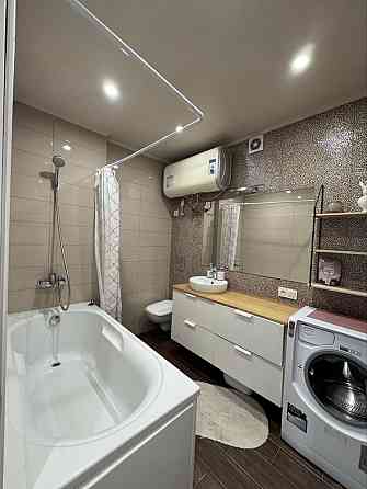 Сдам 3комн квартиру Центр, Набережная Днепр