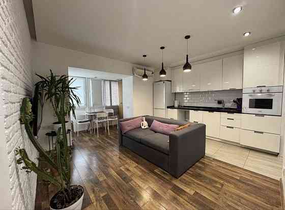 Сдам 3комн квартиру Центр, Набережная Днепр