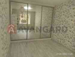 Продається трикімнатна квартира на Лівому березі Кам`янське (Запорізька обл.)