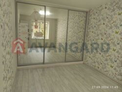 Продається трикімнатна квартира на Лівому березі Кам`янське (Запорізька обл.) - зображення 1