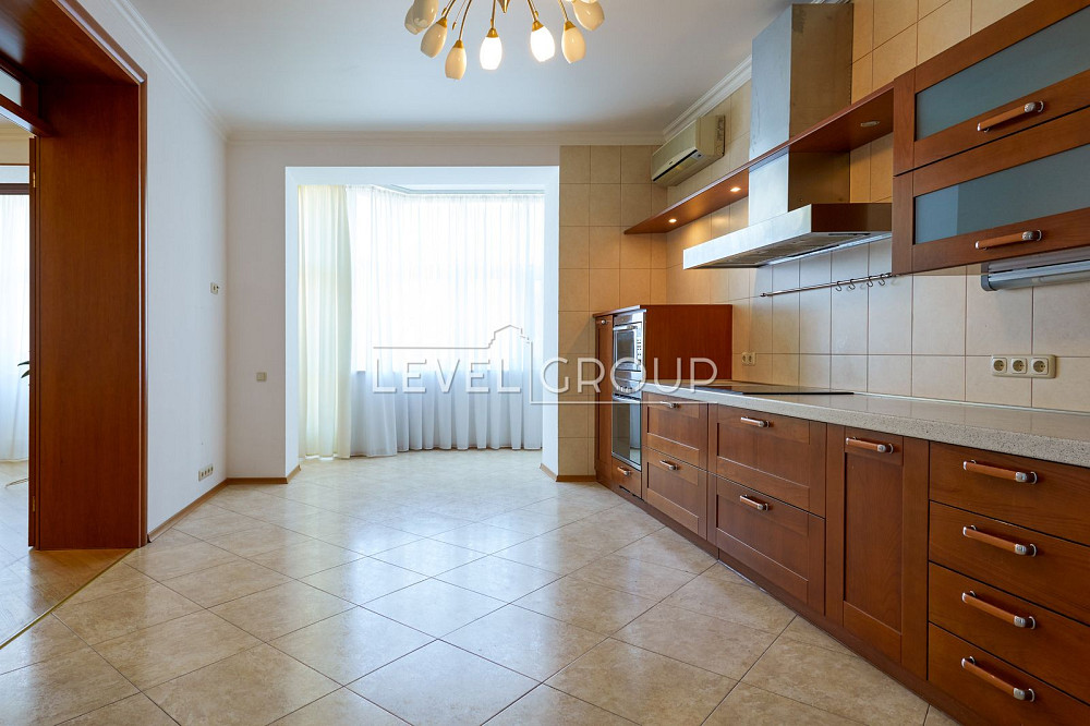 4 кімнатна квартира з паркомісцем, в центрі Києва, Шевченківський р-н Київ - зображення 7