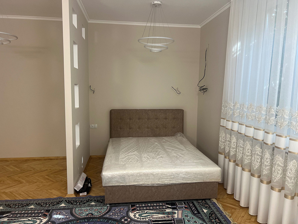 1 кімнатна квартира, центр, в. Собранецька Ужгород - изображение 1