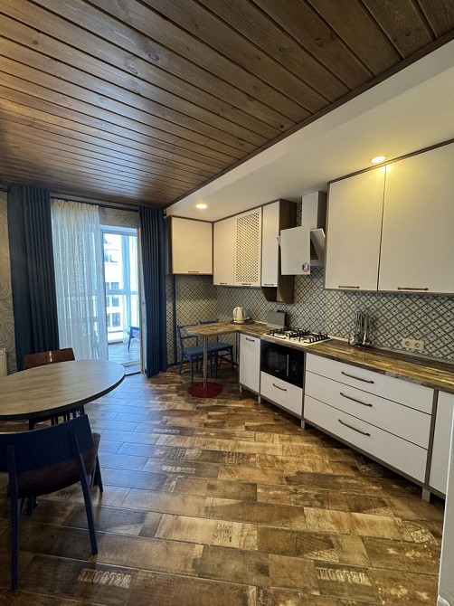 Оренда 1-кімнатної квартири в центрі, новий закритий ЖК, Район Площі Чернигов - изображение 3