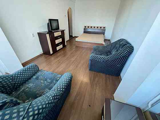 1 к. кв. метро Мінська 5хв пішком, Лук'яненка 2Г Киев