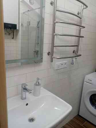 Перша здача. Оренда квартири на Осокорках (м. Славутич - 2,8 км). Киев