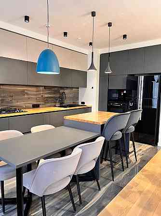 Продаж 4- кімнатної квартири по вулиці Карпинця ( елітний будинок) Львов