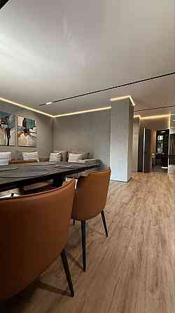 Продаю 3-х кв коммерческая 3центпально - городской рн Кривой Рог