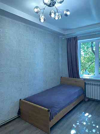 Бородянка, вул. Центральна 318, продаж 2к, центр, авторський ремонт Бородянка