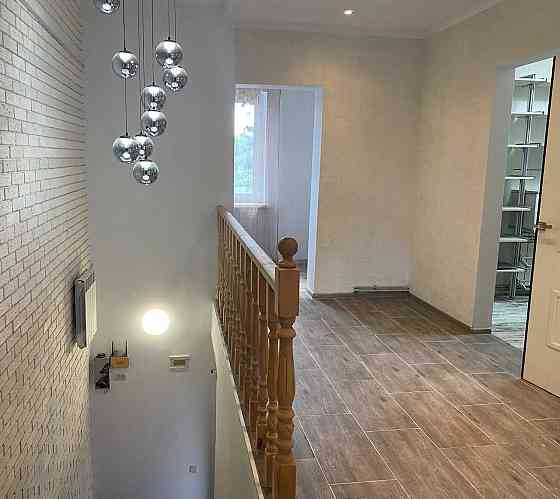 Бородянка, вул. Центральна 318, продаж 2к, центр, авторський ремонт Бородянка