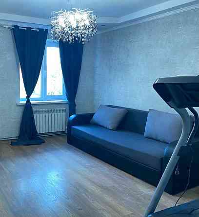 Бородянка, вул. Центральна 318, продаж 2к, центр, авторський ремонт Бородянка