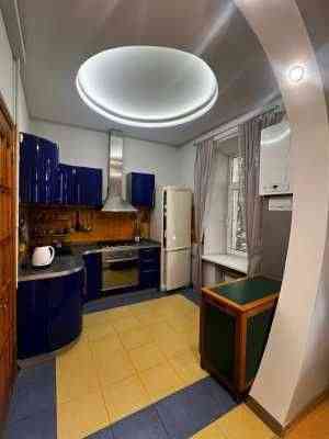 Квартира дворівнева, 200м2, р-н Оперний Театр Одесса