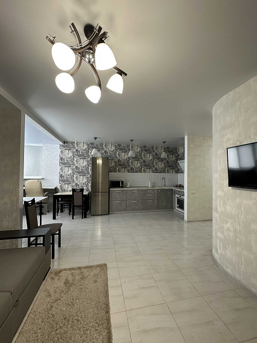 Квартира с ремонтом и шумоизоляцией на Таирова Одесса - изображение 1