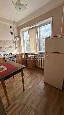 Продаж 2к кв Кловська Печерська Арсенальна Київ