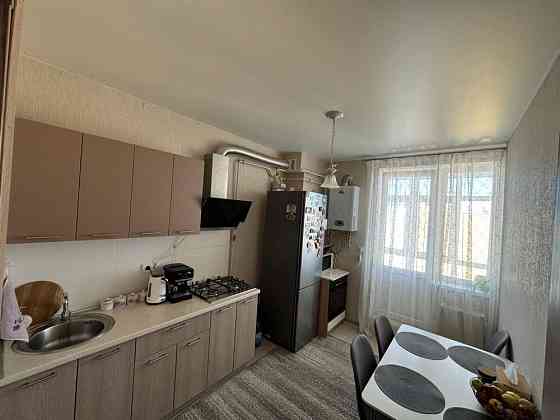 Продам 2 кімнатну квартиру 7 небо Авангард