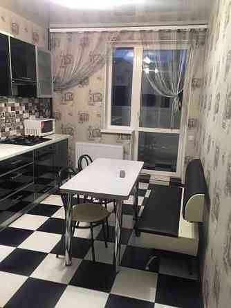 Здаю квартиру на Героїв полку "Азов" в довгострокову оренду. Киев