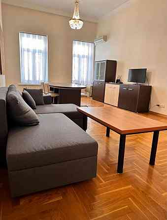 Оренда 2к квартири 70 м2 на Б.Хмельницького,27 Киев