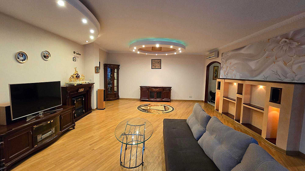 Здам в оренду 4к квартиру Павлівська 26/41 Київ - зображення 1