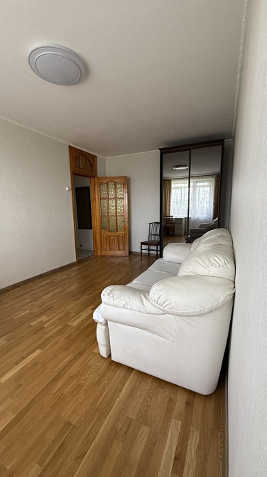 Сдам 1 комнатную квартиру возле метро  - зображення 3