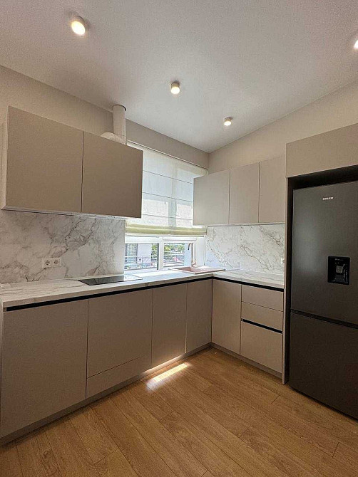 Первая сдача, 1к студия с новым ремонтом, р-н Дафи, Гагарина Днепр - изображение 1