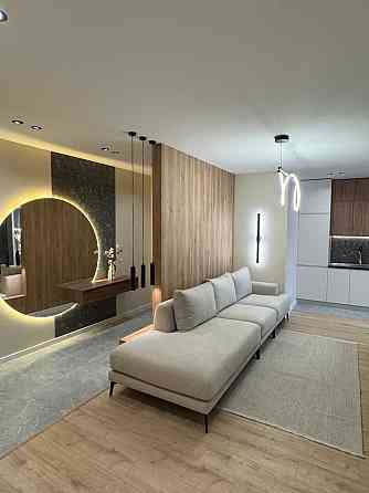 Центр! 2к квартира з кухнею-вітальнею та гардеробною, біля гот "Надія" Ивано-Франковск