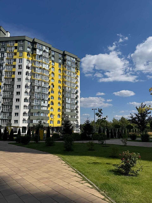 Продаж квартири студії квартири по вул. Івана Виговського 10Д Київ - зображення 1