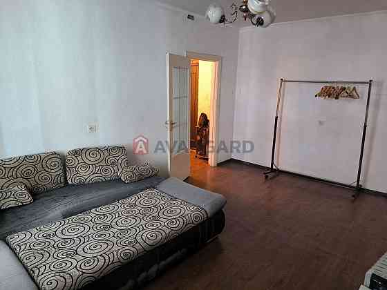 ДОвгострокова оренда 1к Ахматової 39б Киев