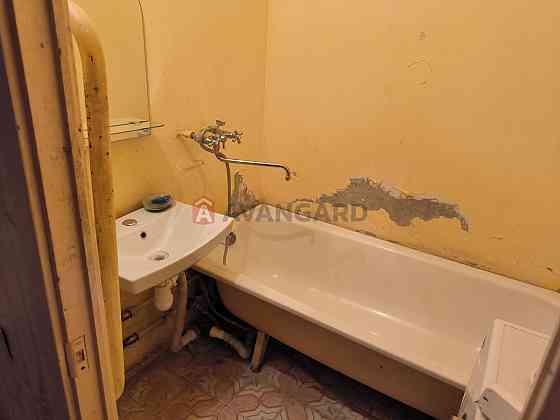 ДОвгострокова оренда 1к Ахматової 39б Киев