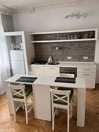 Трехкімнатна квартира на Білоруський  від господаря. Киев