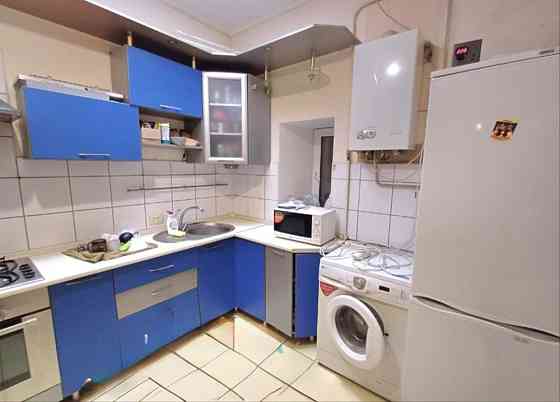 Продаю 2 х комнатную квартиру в ЦЕНТРЕ/ На Земле 52м2/Автономка Николаев