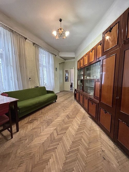 Продаж 2 кімнатної 50 м2, пл. Галицька 14 Центр Львів - зображення 2