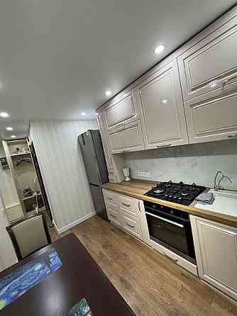 Двухкомнатная каартмра с ремонтом!Соляные-ост.Ателье Николаев