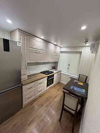 Двухкомнатная каартмра с ремонтом!Соляные-ост.Ателье Николаев